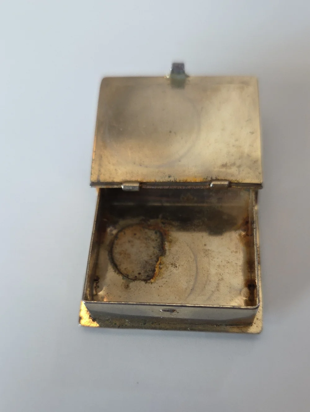 Vintage locket keychain
